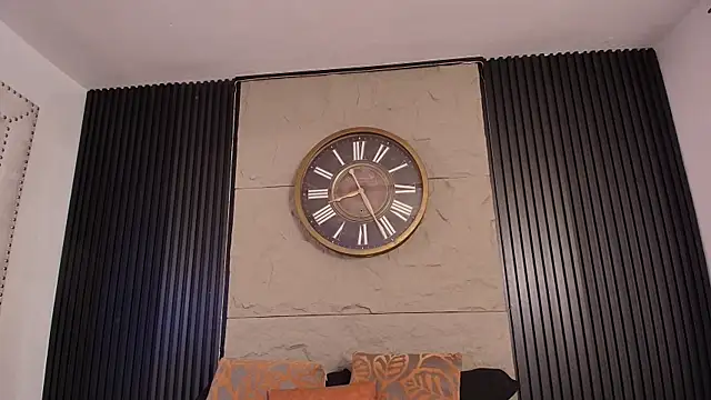 Sabrina_Grace Adlı Modelin Canlı XXX Sohbeti