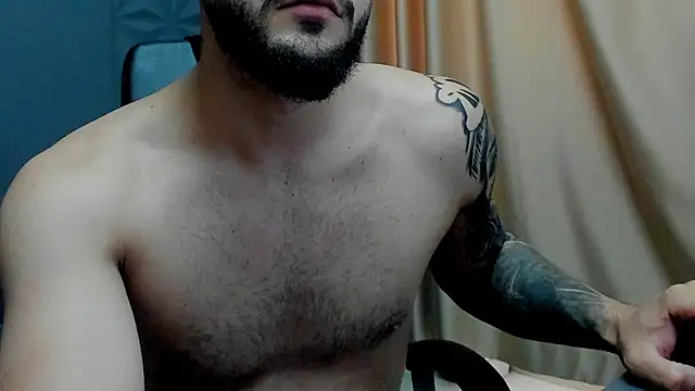 TroyWadee Chat XXX live