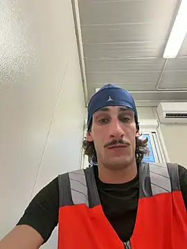 BostonGeorge27 Show in webcam