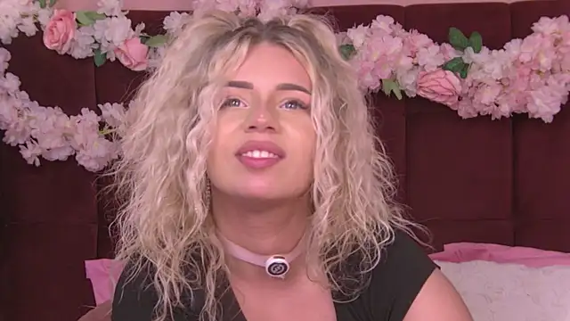 maddisonblush élő XXX-chatje