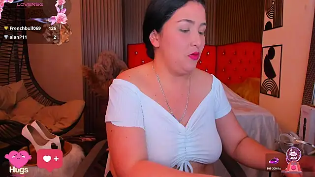 BBWLuxuryMuse Chat XXX in diretta