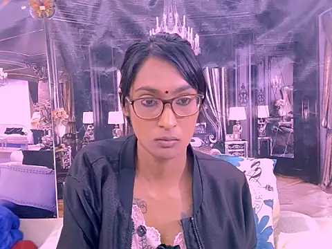 IndianRebel4u2Luv élő XXX-chatje