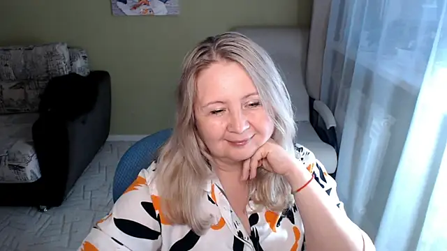 YanaMayer élő XXX-chatje