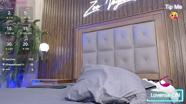 Онлайн чат XXX Colby_driscoll