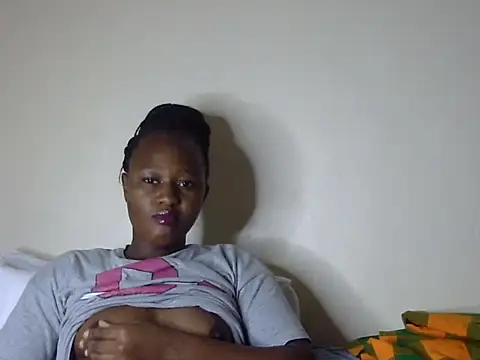 Živý XXX chat Petite_Ebony10