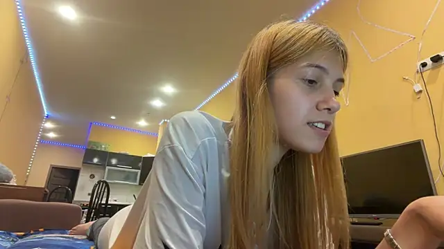 LinZavr's Live XXX Chat