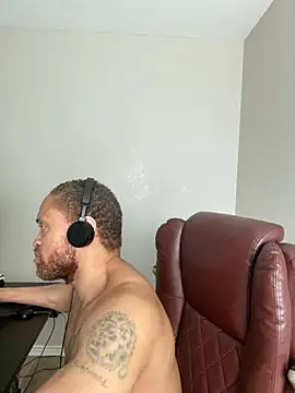 Fathero1time XXX чат на живо