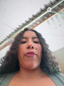 Онлайн чат XXX serena_willow