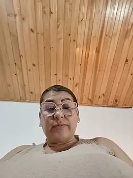 Chat XXX ao vivo de AlexxiaaMat