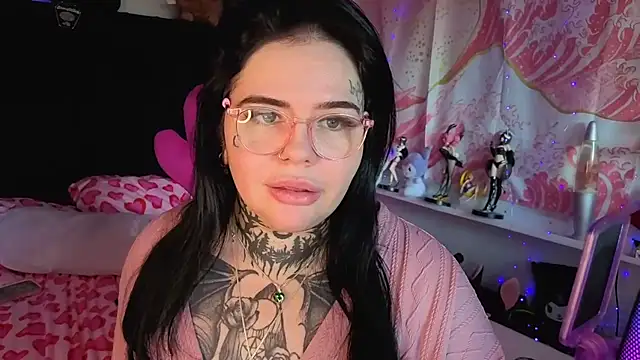 Živý XXX chat BigBootyHolly