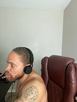 Fathero1time's Live XXX Chat
