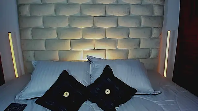 Chat +18 de HollyGrey_ ao vivo
