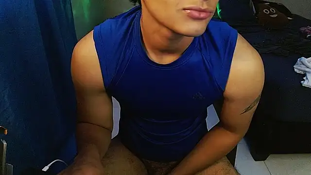 Mr_yisuzz XXX чат на живо