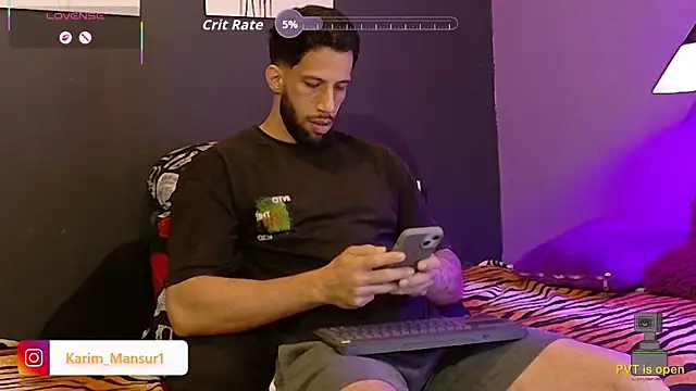 Karim_mansur Adlı Modelin Canlı XXX Sohbeti
