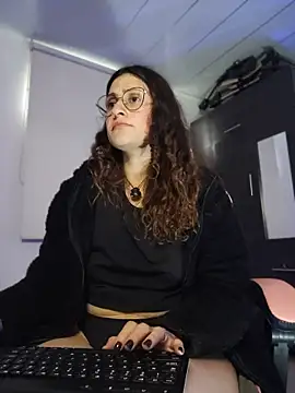 lindasyt's Live XXX Chat