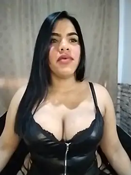Bicky_25のライブXXXチャット