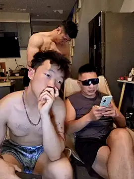 day-18 live XXX chat