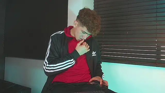Tyler_Mcrey 现场XXX聊天