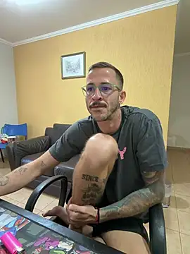 MeladoDiMel's Live XXX Chat