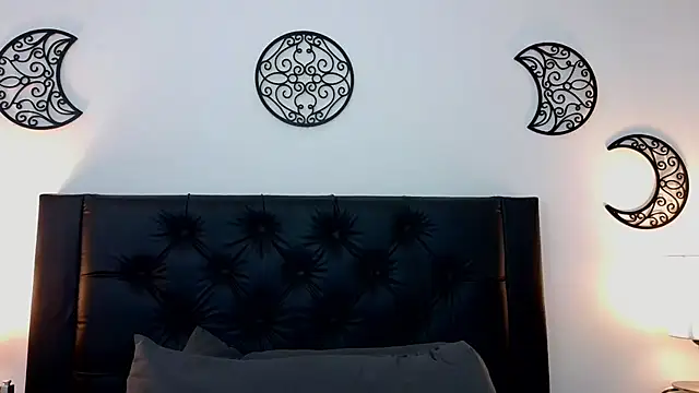 NatalyGuzman26's Live XXX Chat