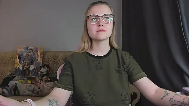MissBrightShine's Live XXX Chat