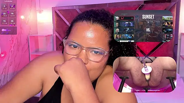 MhiaRey's Live XXX Chat