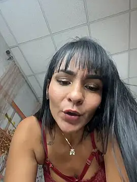 LuxeBrunetteXXX's Live XXX Chat