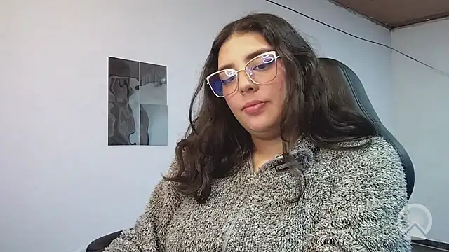 Chat +18 de Pao_Ly ao vivo