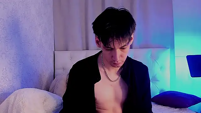 CalvinChapman Adlı Modelin Canlı XXX Sohbeti