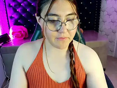 conniejames_m's Live XXX Chat
