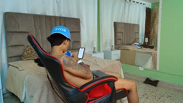 Ruslan_marcel live XXX chat