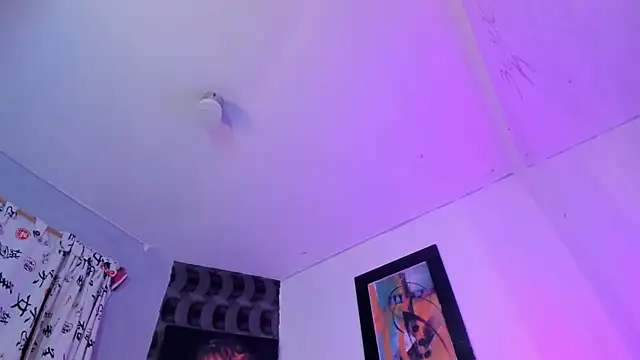 Eyleen_SantosのライブXXXチャット