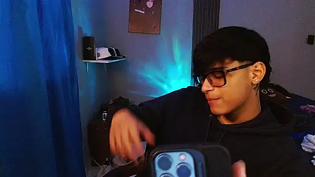 Mr_yisuzz Live XXX Chat