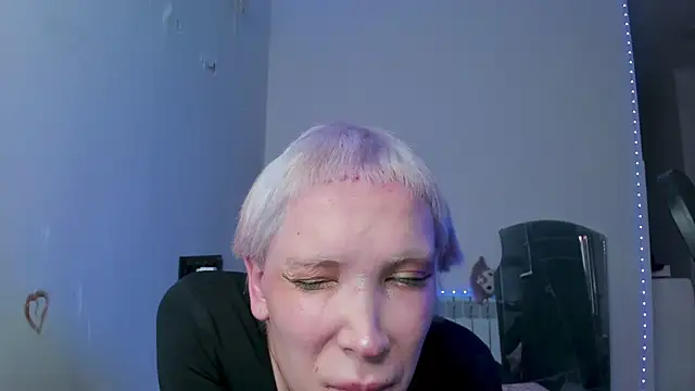 XXX chat uživo modela Lyricca