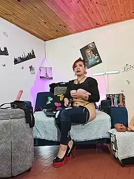 Онлайн чат XXX keila_j