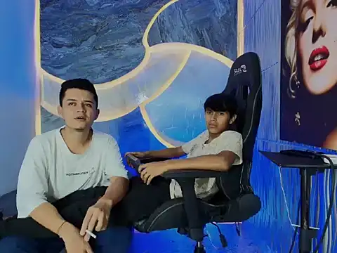 Онлайн чат XXX Benjamin_Alam