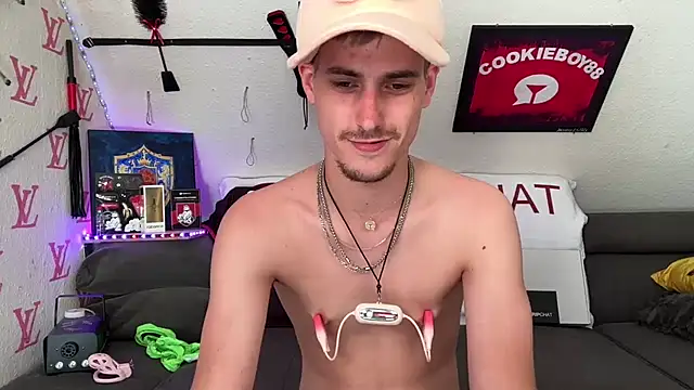 Cookieboy88 Live XXX Chat