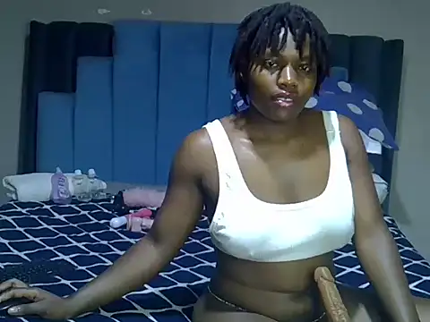melanin_moon – Live XXX-chat
