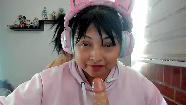Chat XXX ao vivo de Shaddycute_