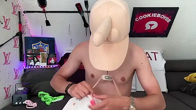 Czat XXX na żywo – Cookieboy88