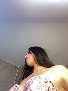 XXX chat uživo modela aly_16