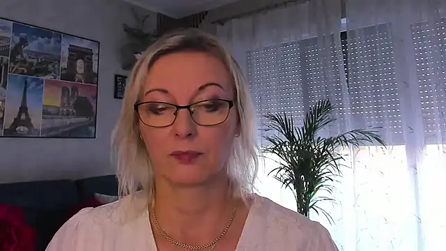 XXX chat uživo modela vanessa_chat