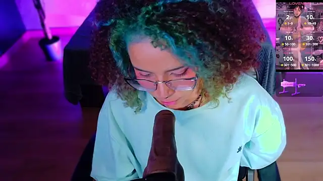 emmanakamura – Naživo XXX chat
