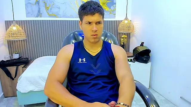 AlessandroFranco XXX чат на живо