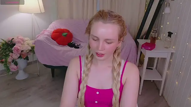 Beatrica_Klein Adlı Modelin Canlı XXX Sohbeti