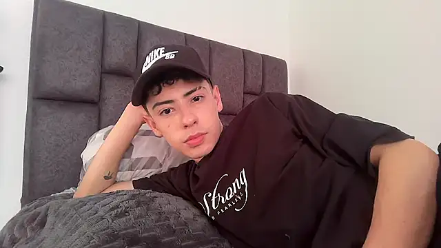 SebastianReed_ 即時 XXX 聊天