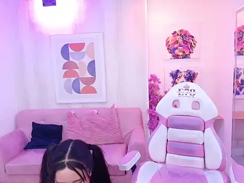 Show modela Vannia_taylor na web-kameri