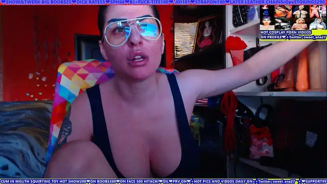 Chat XXX en directo de cuminmenowbbyx