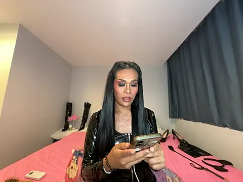Chat XXX en directo de UrDominatrixa_ashley28
