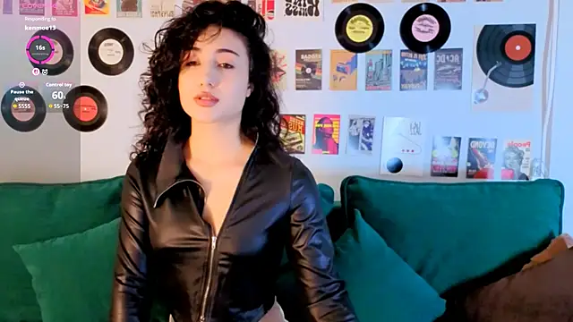 Chatroom XXX en direct de Maya_Rogerss